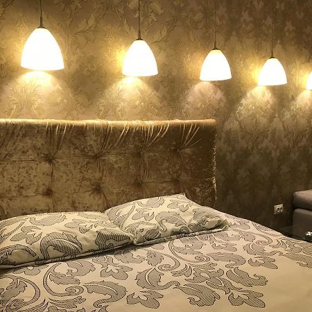 Apartment Near Dnipro Arena Eksteriør billede