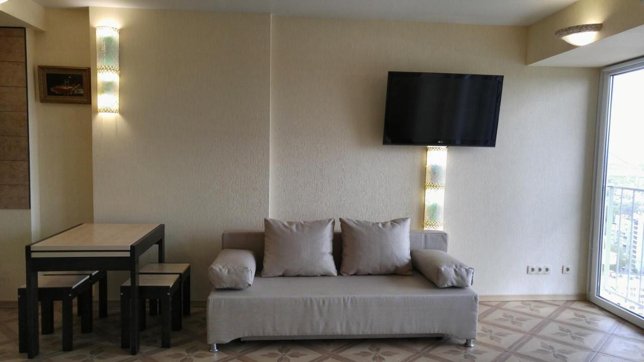 Apartment Near Dnipro Arena Eksteriør billede
